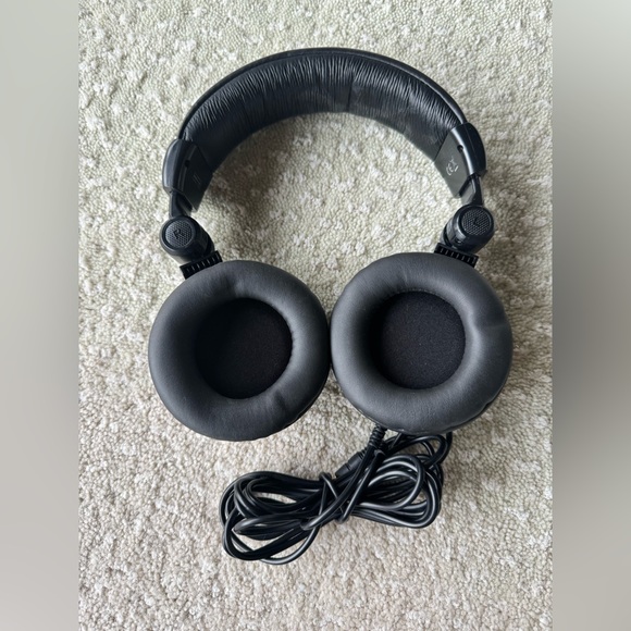 NWOT FOUR PIECE audio recording set, Snowball microphone - Picture 3 of 6